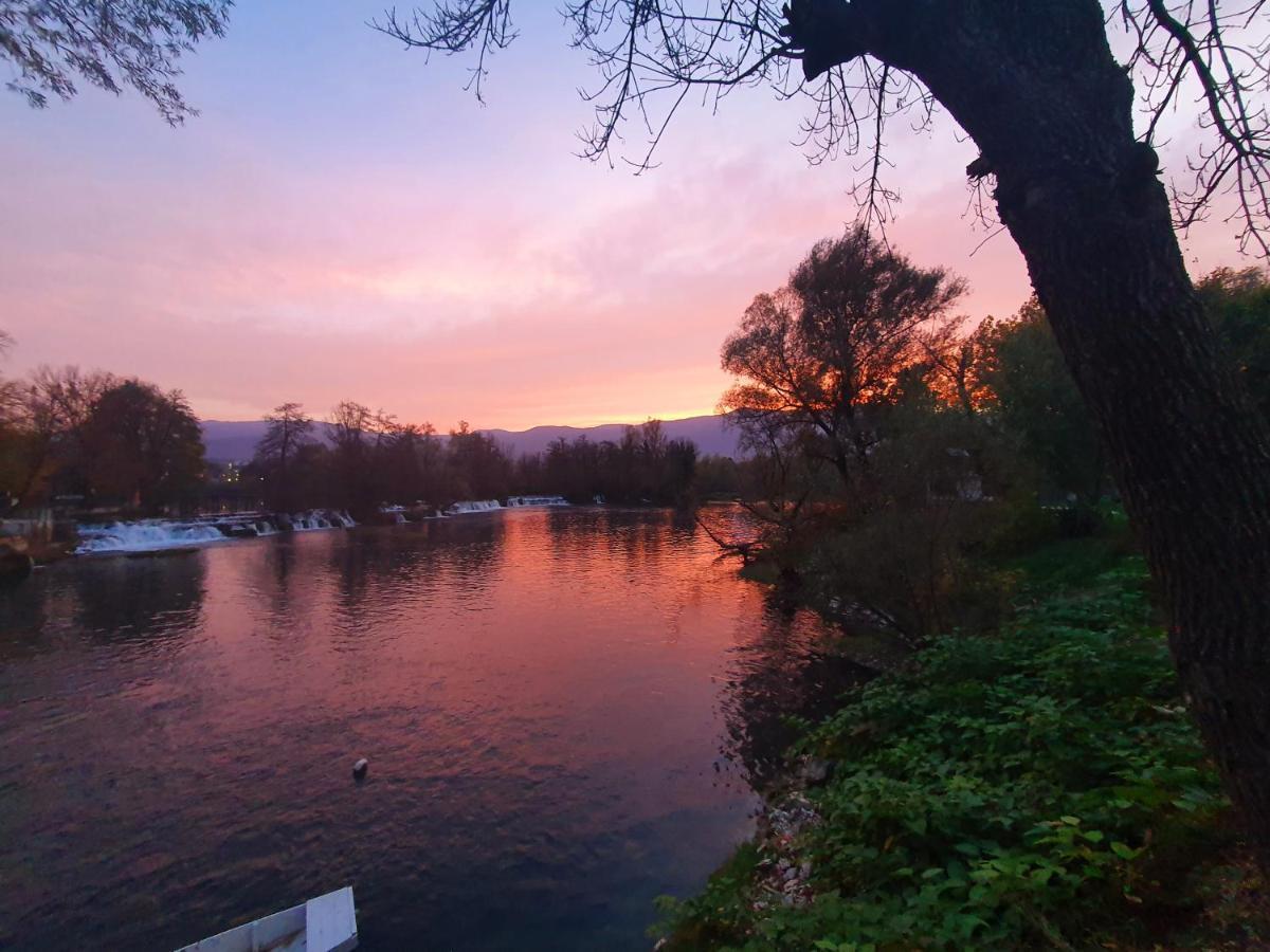 Holiday Home Waterfall View Bihac Luaran gambar